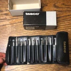 Vintage Tasco #35E 14 bore studs for calibers 177 through 14 w/black vinyl case